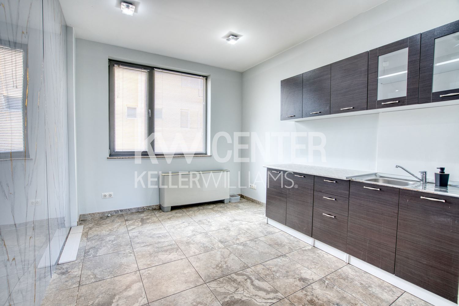 136 m² офис под наем