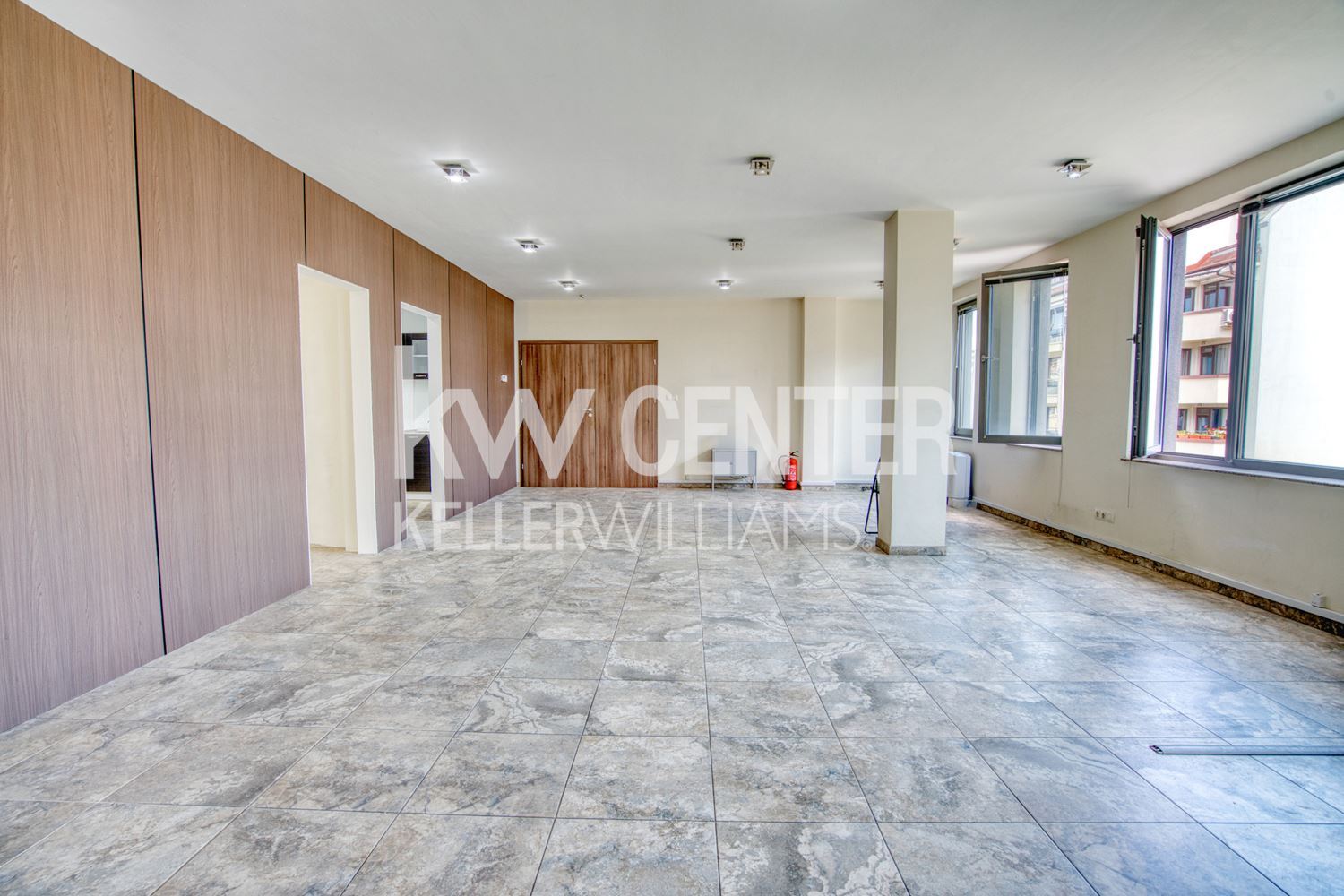 136 m² офис под наем