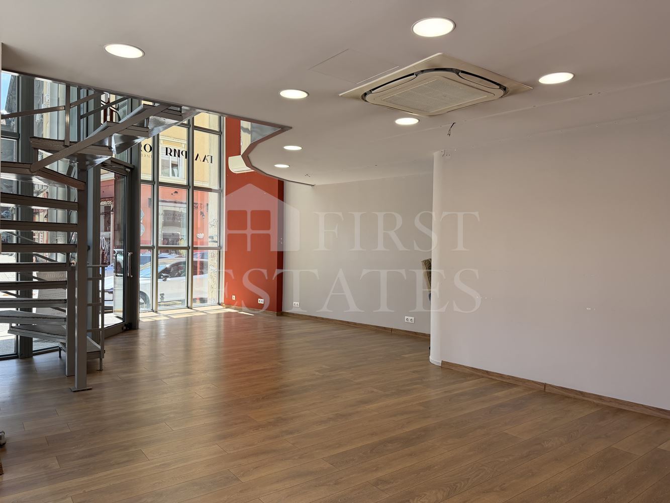 120 m² офис под наем