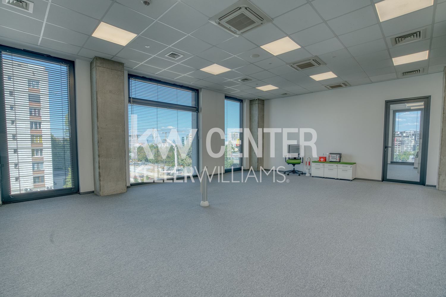 1711 m² офис под наем