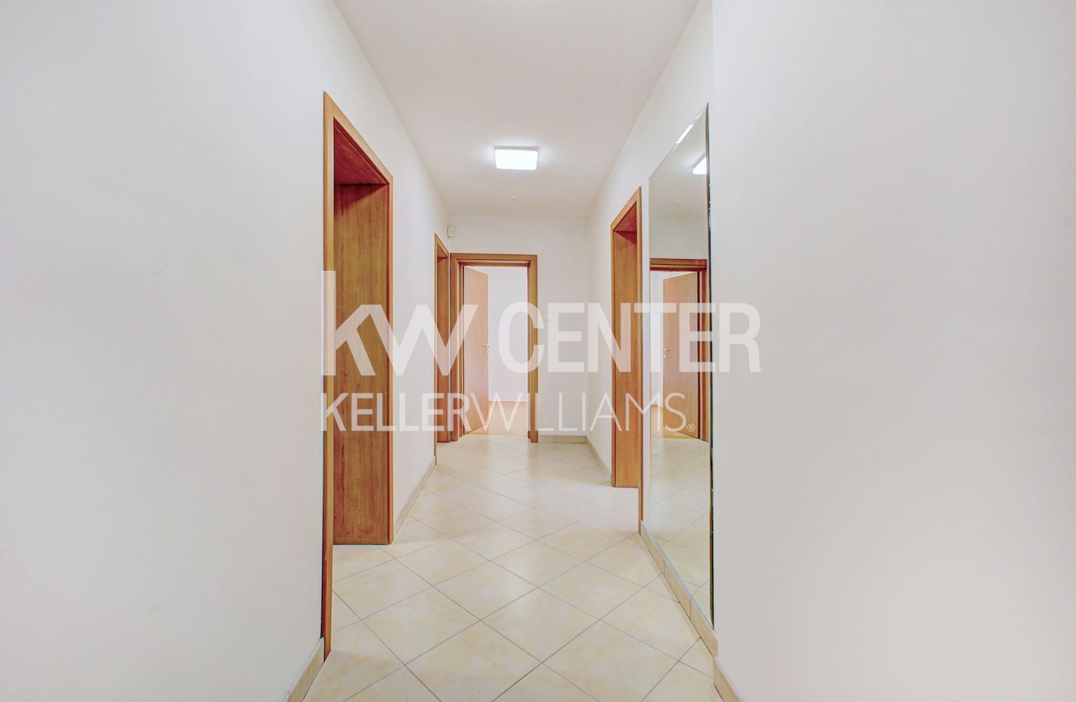 90 m² офис под наем
