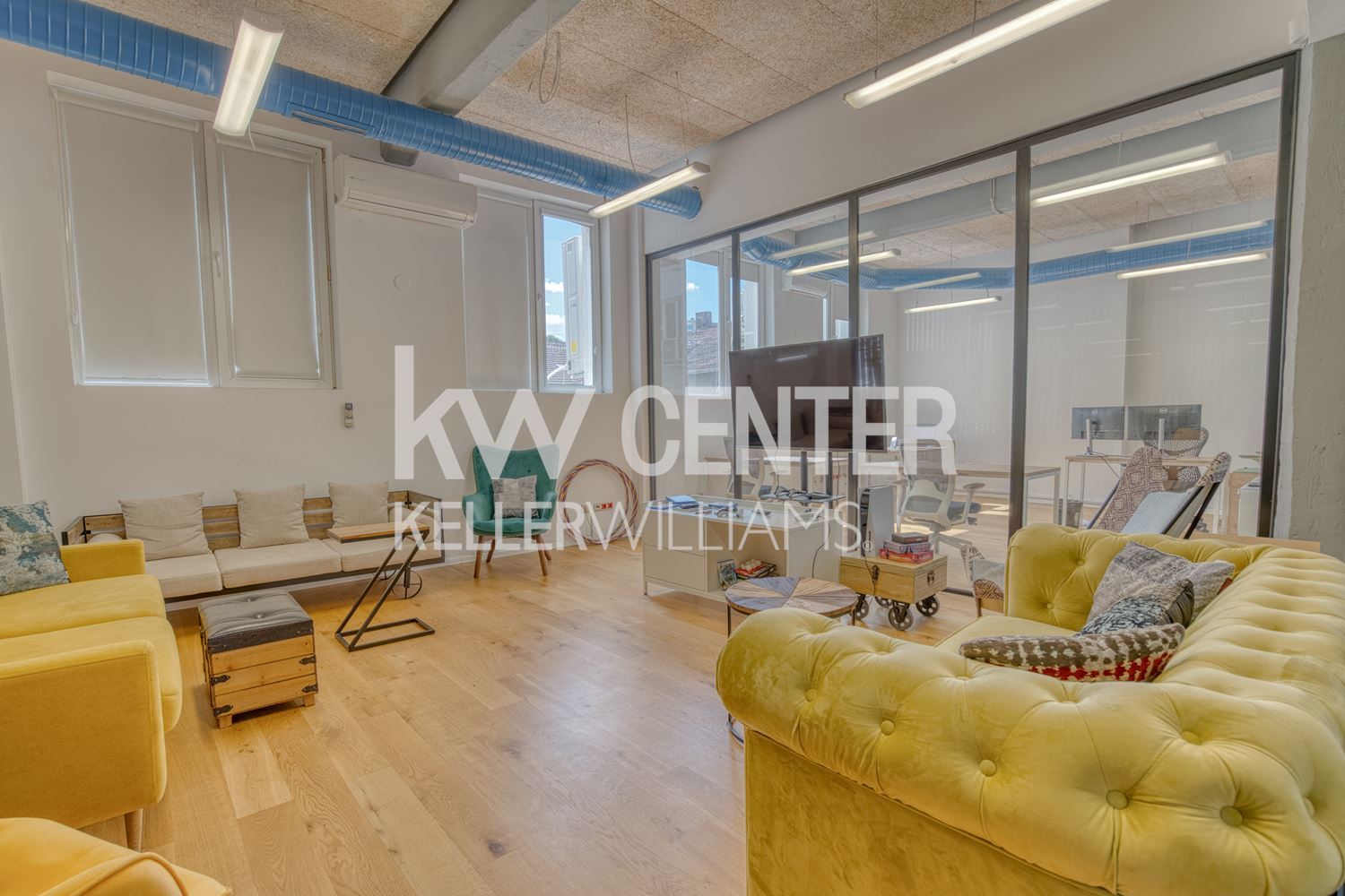 530 m² офис под наем