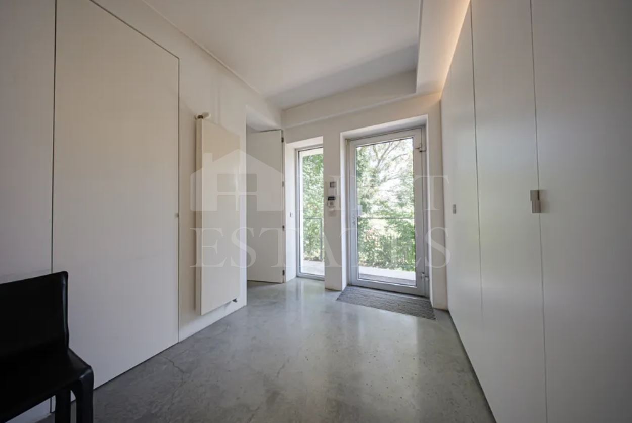 5 + bedroom house for sale